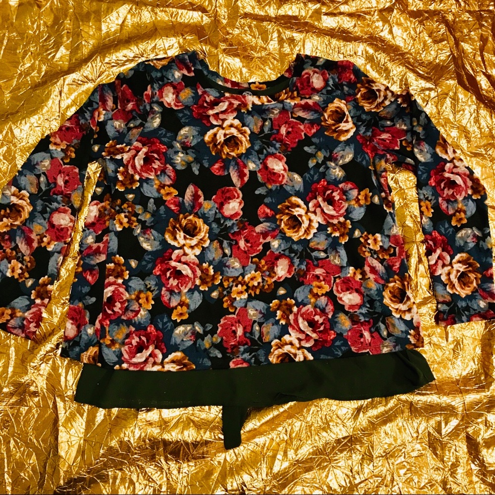Bobeau Floral Sweater